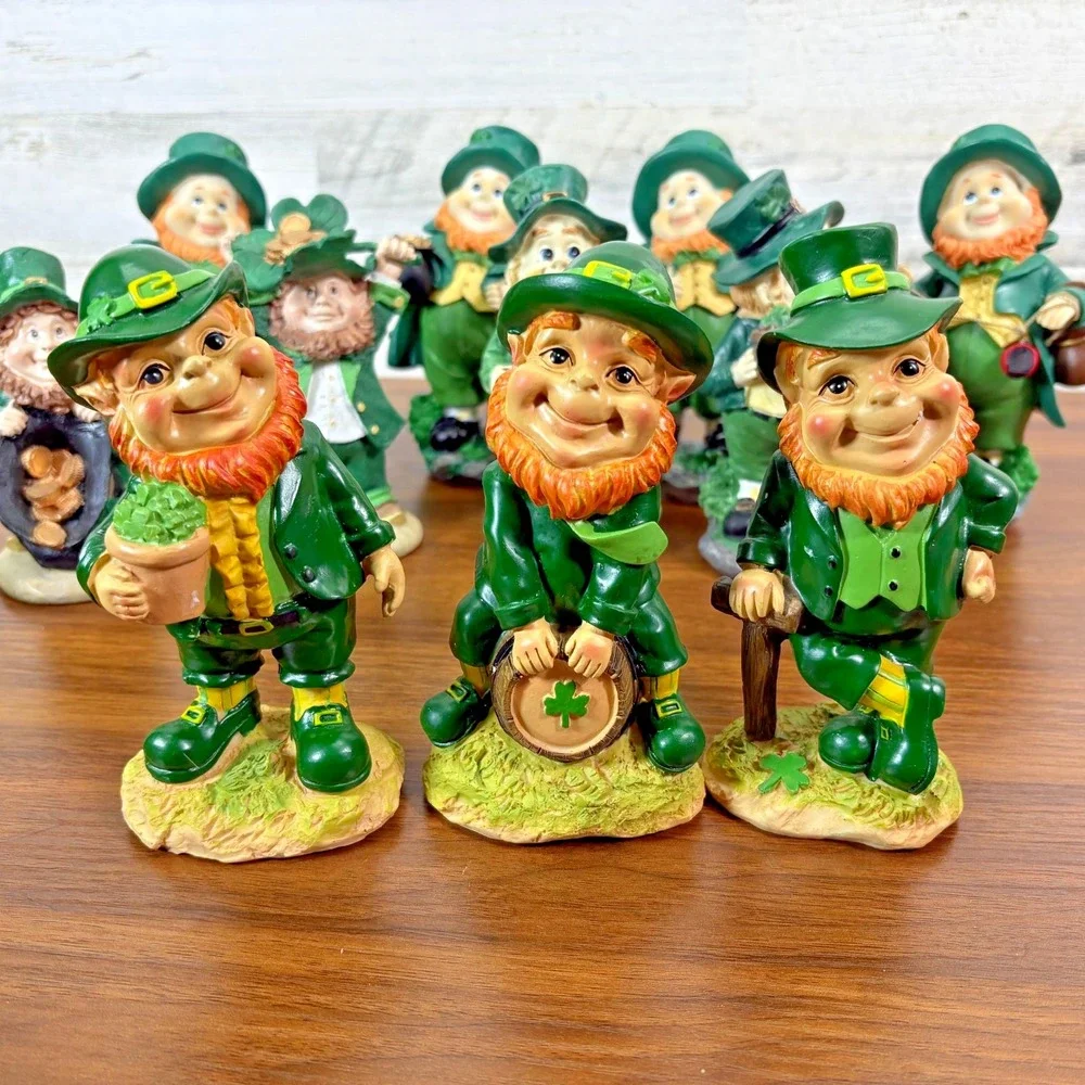 Vintage Christmas Leprechauns Pot of Gold and Shamrock. 4' to 6